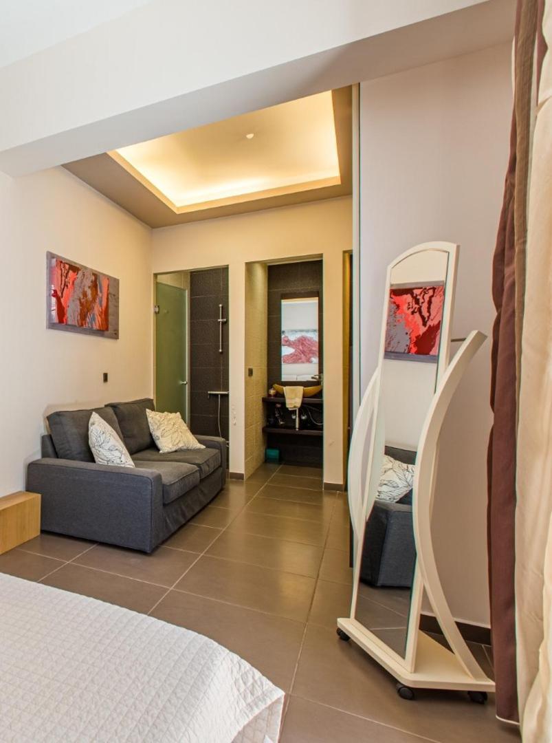 Winehill Villa ปลาเตเนียส ภายนอก รูปภาพ